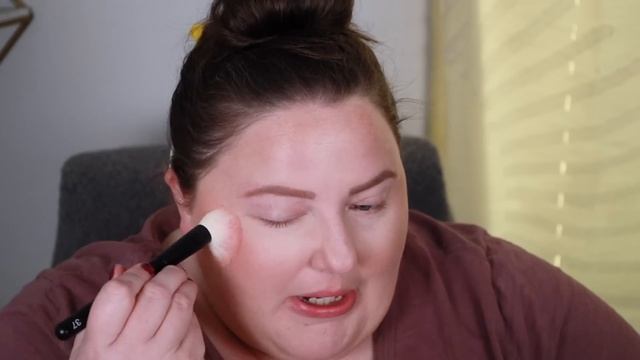 TRYING NEW MAKEUP: WTF is going on?! смотреть онлайн