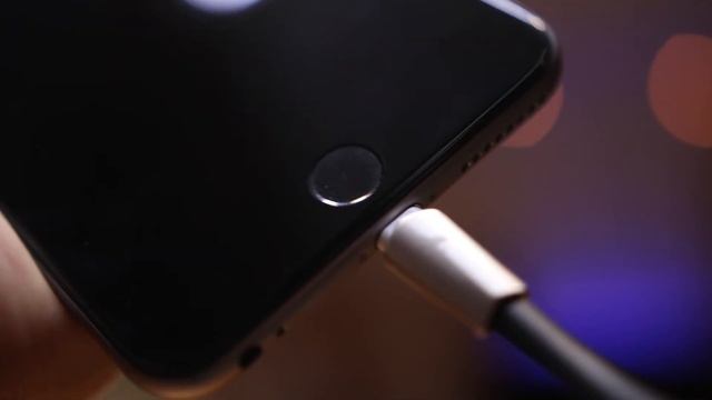 World's Thinnest iPhone Cable смотреть онлайн