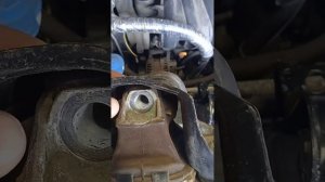 Замена подушки двигателя Nissan Qashqai.