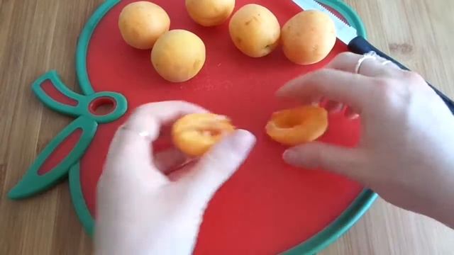 MUFFIN ALLE ALBICOCCHE/МАФФИНЫ С АБРИКОСАМИ смотреть онлайн