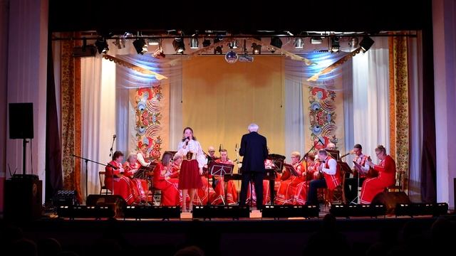 "Весёлая кадриль" муз. В.Темнов сл. О.Левицкий (Когда-то россияне – Ванюши, Тани, Мани...) смотреть онлайн