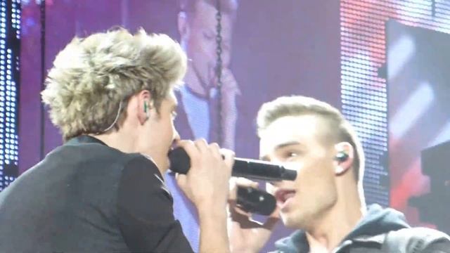 One Direction, Loved You First Live, Take Me home Tour, o2 Arena, Front Row смотреть онлайн