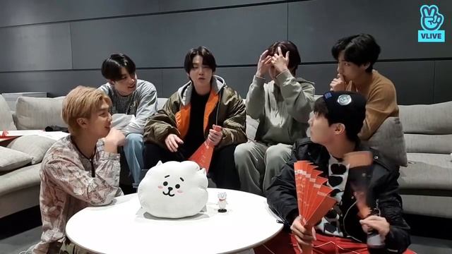 BTS LIVE VLIVE 2022. 03. 19