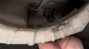 Замена реостата печки Suzuki Escudo/ Mazda Levante 1997 Не работали первые две скорости обдува печк