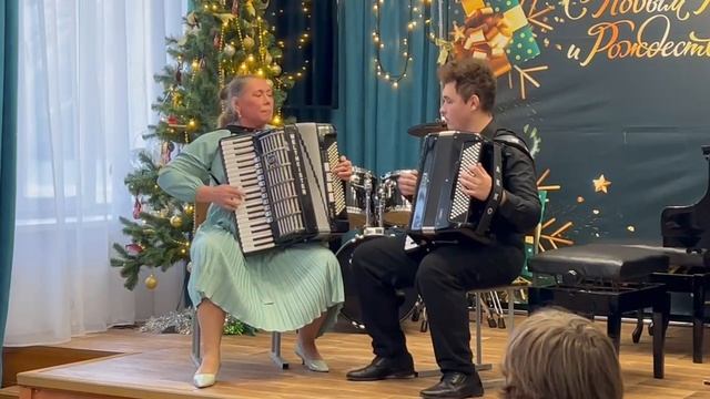 Музыкальная гостиная смотреть онлайн