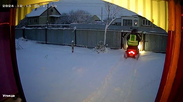 Битва с сугробами. Кому как а мне уже хватило снега, давайте весну уже 😄 смотреть онлайн