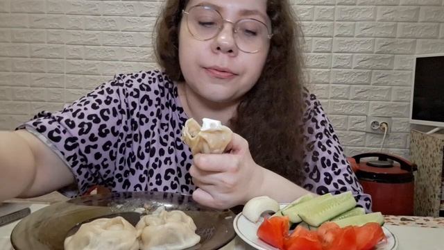 Мукбанг Манты/Вышла из запоя, надо бы пожрать🤣🤦♀️ смотреть онлайн