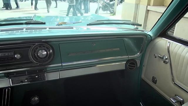 1965 Chevrolet Impala SS Convertible смотреть онлайн