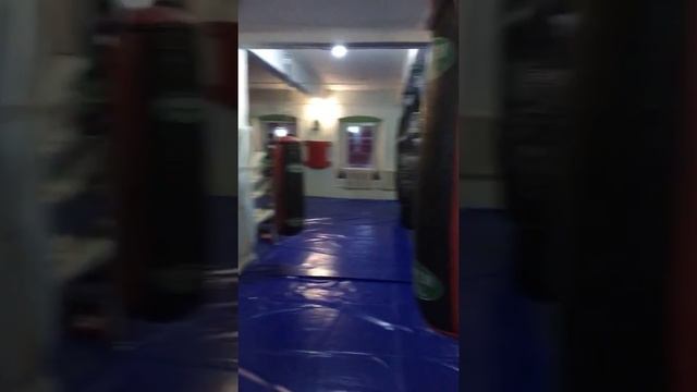 Зал для единоборств смотреть онлайн