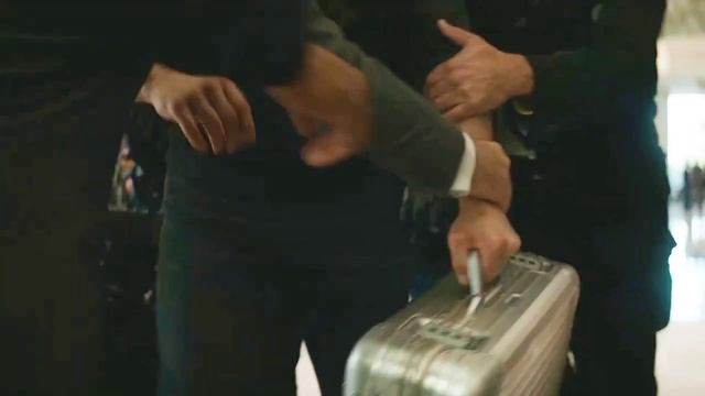 Loki Escapes With Tesseract Scene Hulk NO STAIRS 1080 hd смотреть онлайн