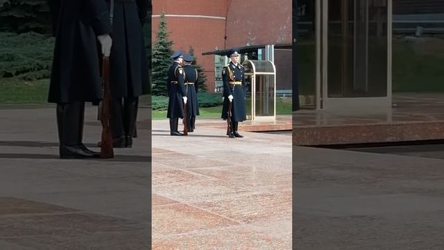 Москва, смена караула. смотреть онлайн