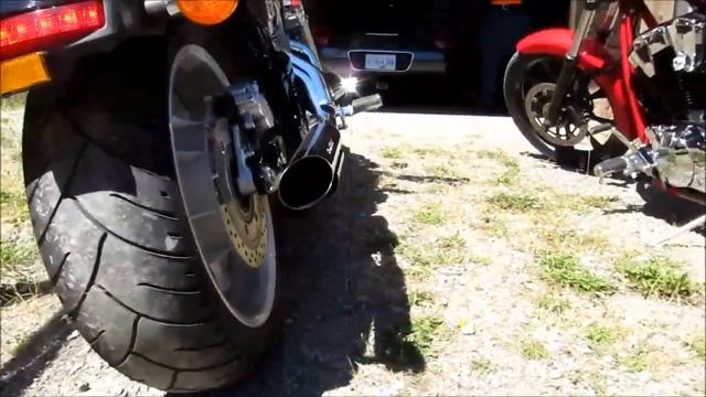 Honda Fury Cobra Slip-On vs. Screaming Eagle смотреть онлайн