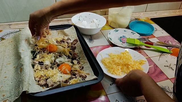 Остатки от застолья и в лаваш смотреть онлайн