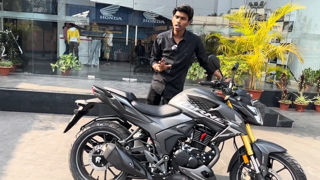 2024 All New Honda Hornet 2.0 Detailed Review In Hindi Feachers Mileage & Price?? смотреть онлайн