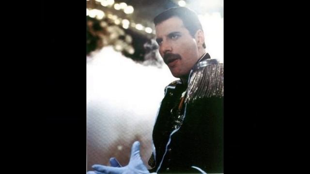 Queen Freddie Mercury youth photos of the star смотреть онлайн