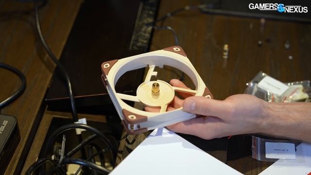 Fan Bearing Differences: Fluid Dynamic, Ball, Hydro Dynamic, & Sleeve Explained, ft. Noctua смотреть онлайн
