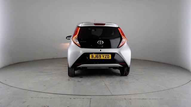 Toyota AYGO 1.0 VVT-i x-trend Euro 6 5dr смотреть онлайн