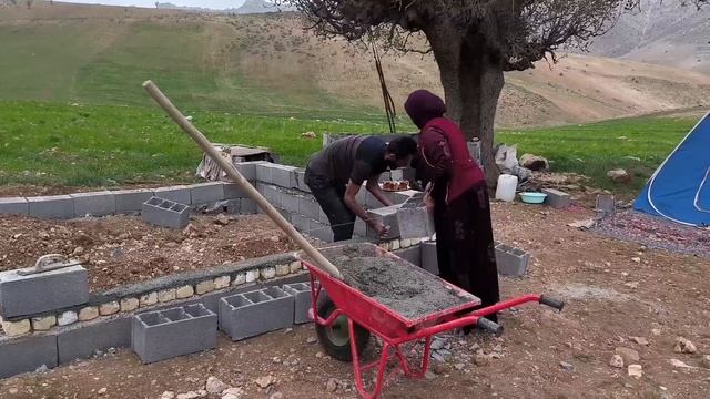 Terrible Storm: Afsane and her daughters are saved in a storm by Rasool and Master смотреть онлайн