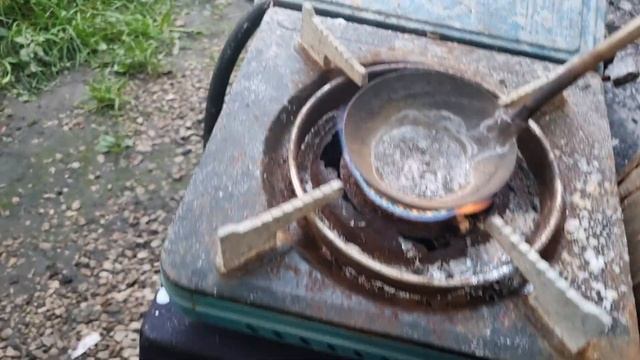 Отливка Свинцом-Проклятье и колдовство родственников смотреть онлайн