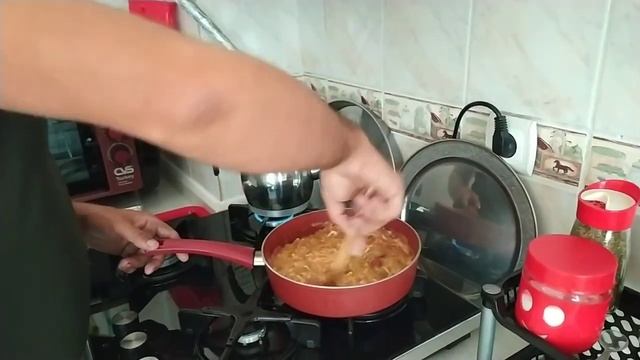 Влог_ Муж Турок готовит Менемен ✔️ Наш завтрак ✔️ Турецкий Менемен еда холостяков 🤗✔️ Турция смотреть онлайн