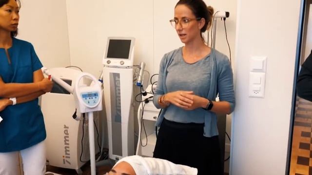 Journée de formation aux peelings SkinCeuticals au Centre Laseris смотреть онлайн