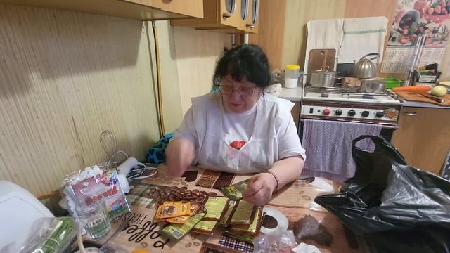КУПИЛА УТИНЫЕ КРЫЛЬЯ. смотреть онлайн