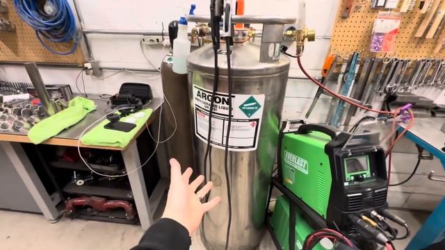 Liquid Argon for Tig Welding - Basic need to know or basic Introduction смотреть онлайн