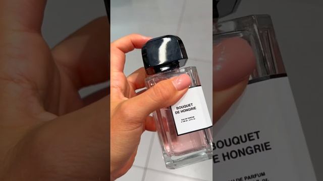 ЛУЧШИЕ АРОМАТЫ В ПОДАРОК ? Какой аромат еще допишем в этот список? смотреть онлайн