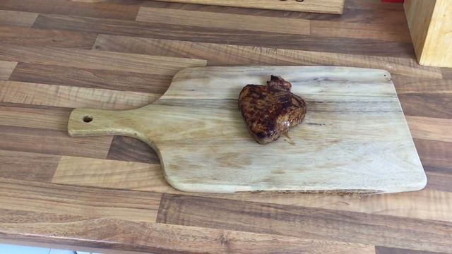 £1.50p Steak | Aldi Louisiana BBQ Steak смотреть онлайн