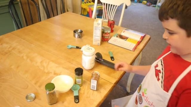Beef & Bean Chili Recipe for Kids | Kids Cooking Channel | How to Cook for Children смотреть онлайн