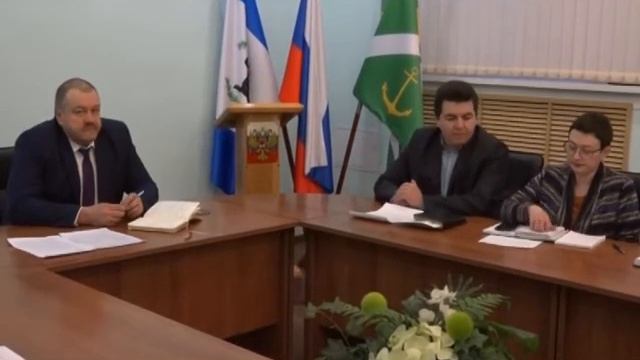 Плановое совещание состоялось сегодня в городской администрации. смотреть онлайн