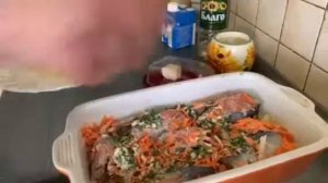 Кижуч в соусе , быстро вкусно, полезно)