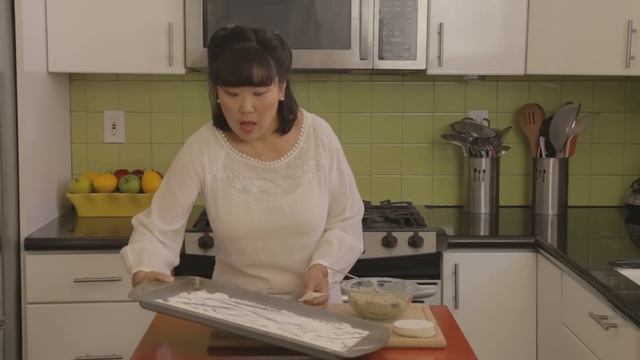 Shrimp Dumplings with Hot Sesame Oil Soy Sauce Recipe смотреть онлайн