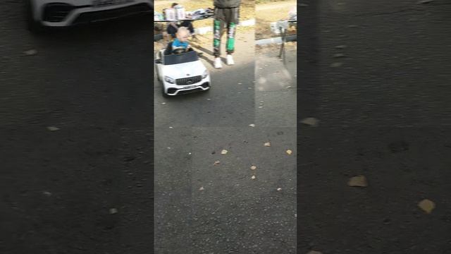 Катаемся на машинке