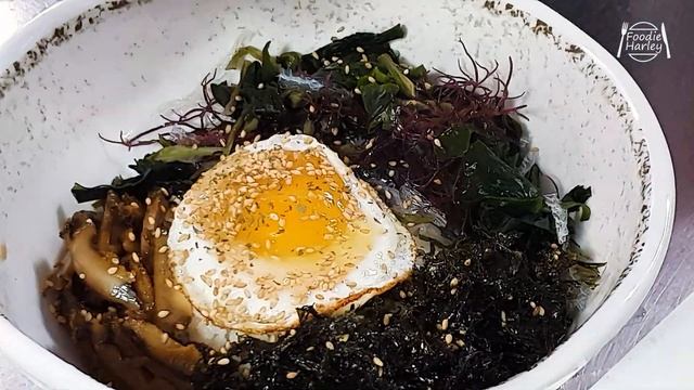 [푸디할리] 청정 남해바다 맛집! 만영식당 돌게장, 멸치회무침, 해초비빔밥/ Marinated crab, bibimbap, Anchovy (KOREA Street Food) смотреть онлайн