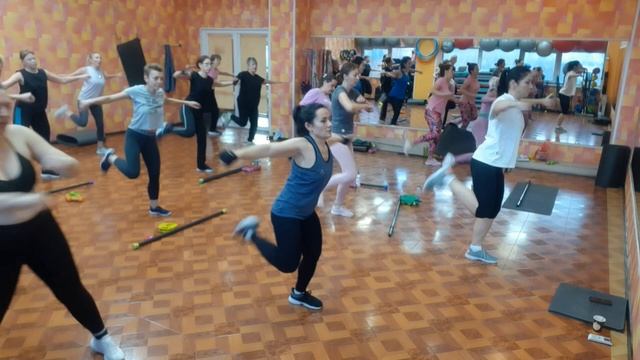 ФУНКЦИОНАЛЬНЫЙ ТРЕНИНГ / FUNCTIONAL TRAINING / ГРУППОВАЯ ТРЕНИРОВКА смотреть онлайн