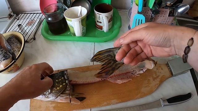 Филируем щуку на котлеты. смотреть онлайн