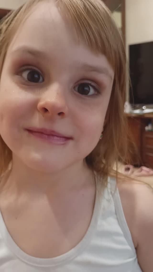 Накрасилась маминой косметикой смотреть онлайн