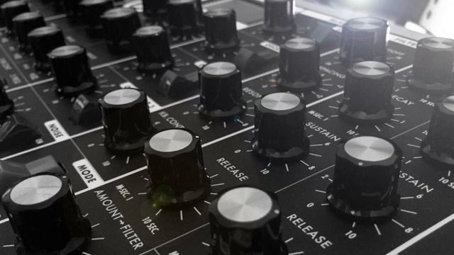 MUCERO MOOG-SESSION смотреть онлайн