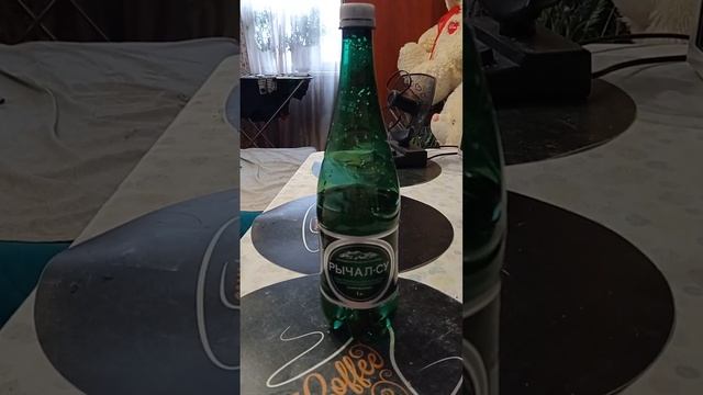 МАМА КУПИЛА МИНЕРАЛЬНУЮ ВОДУ смотреть онлайн