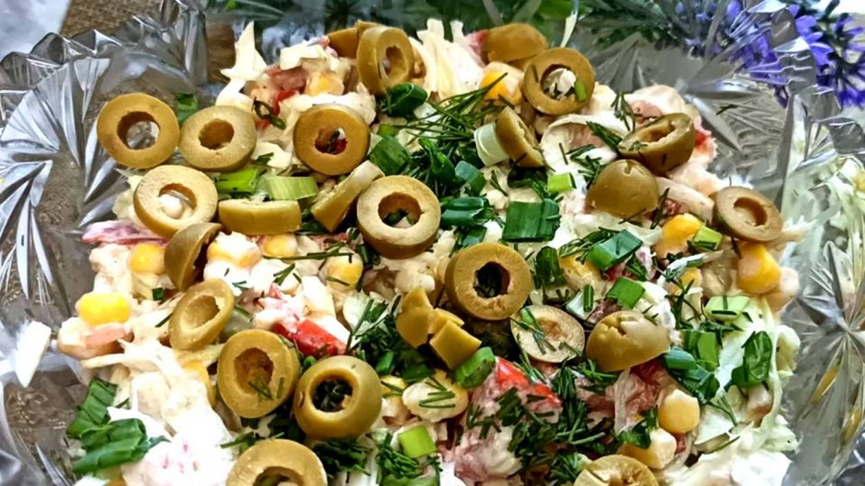 Салат на любой Праздничный Стол! Вкусный салат из простых ингредиентов.Рецепт салата "Айсберг" смотреть онлайн