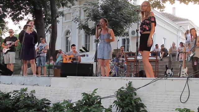 Тук и сега - Тук-там feat. Момо смотреть онлайн