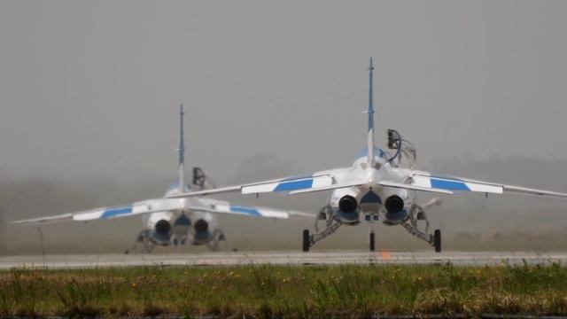 4K　ブルーインパルス　2023.5.22　2nd 洋上訓練に変更　強風　3機飛行　ゼンハイザーSennheiserMKE400Ⅱでエンジン音を収録　HC-X1500　#ブルーインパルス　#松島基地 смотреть онлайн