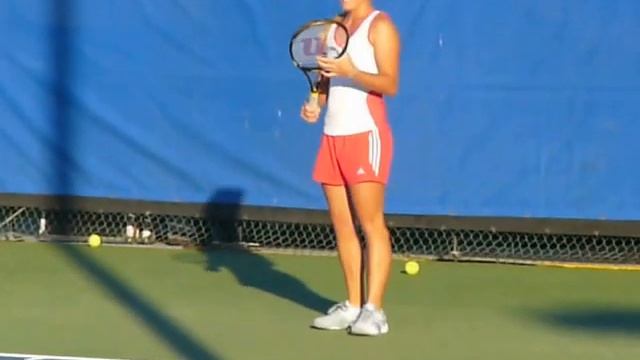 8/2/10 2010 Mercury Insurance Open Melanie Oudin Practice смотреть онлайн
