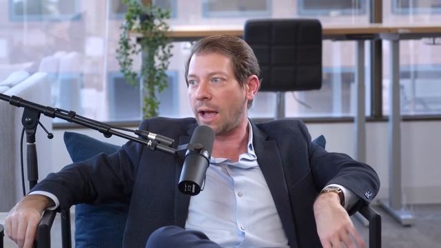 Partner's Salary: Does It Matter in a Healthy Relationship? | With PsycHacks' Orion Taraban. смотреть онлайн