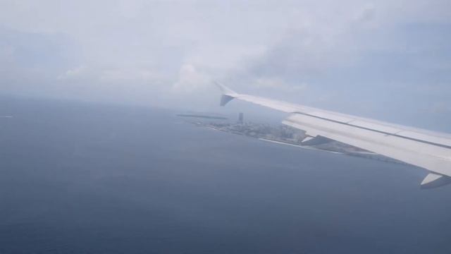 Maldivian. Airbus A320. Landing In Male. Maldives. Посадка в Мале. Мальдивская Республика.