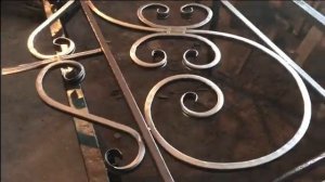 Лучшая Молотковая Краска По Металлу. Молотковая коричневая Dali Покраска Пульверизатором На Столе.