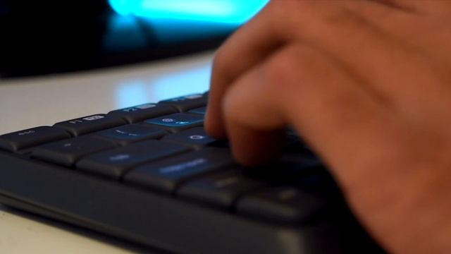 Logitech MK235 Review смотреть онлайн