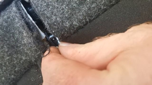 Как починить механизм складывания (откидывания) сидений Фольксваген Тигуан Volkswagen Tiguan смотреть онлайн