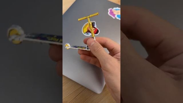 Это фингерборд скейт комплект‼️ #скейт #скейтборд #фингерборд #а4 #скейтбординг #shorts #юмор #рек смотреть онлайн